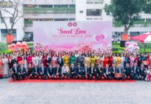 Khoa Tiếng Anh Chuyên ngành rạng rỡ trong ngày hội Quốc tế Phụ nữ 8/3